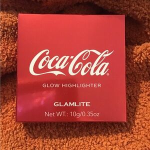 Glamlite Coca-Cola Glow Highlighter